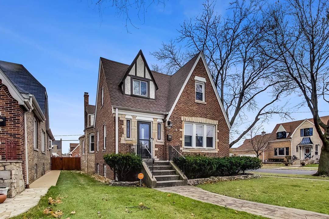 3301 N Rutherford, Chicago, IL 60634 Schorsch Village