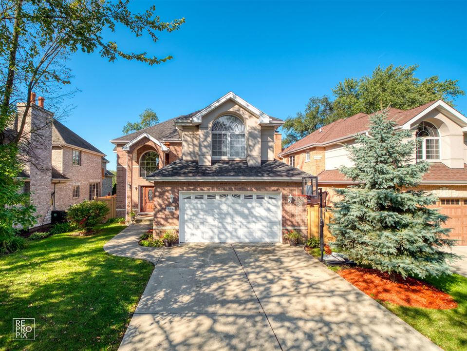 515 Maple, Willow Springs, IL 60480