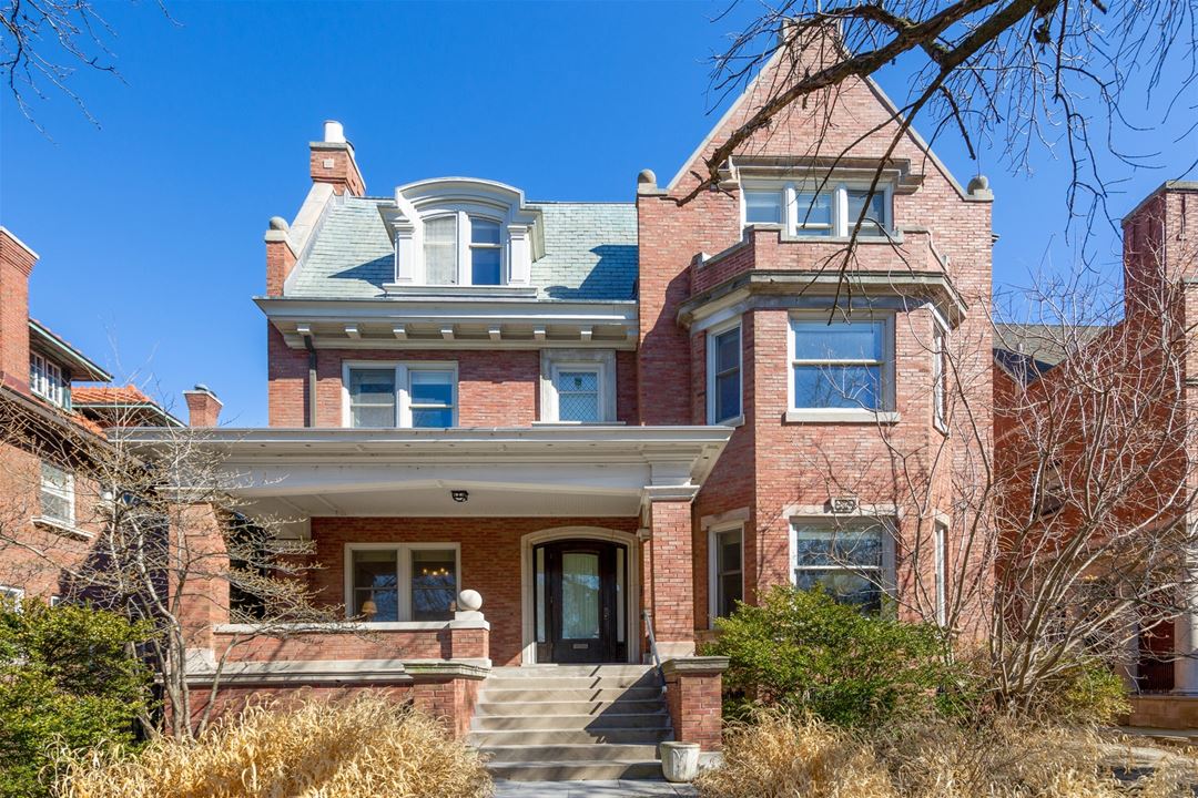 4943 S Woodlawn, Chicago, IL 60615 Kenwood