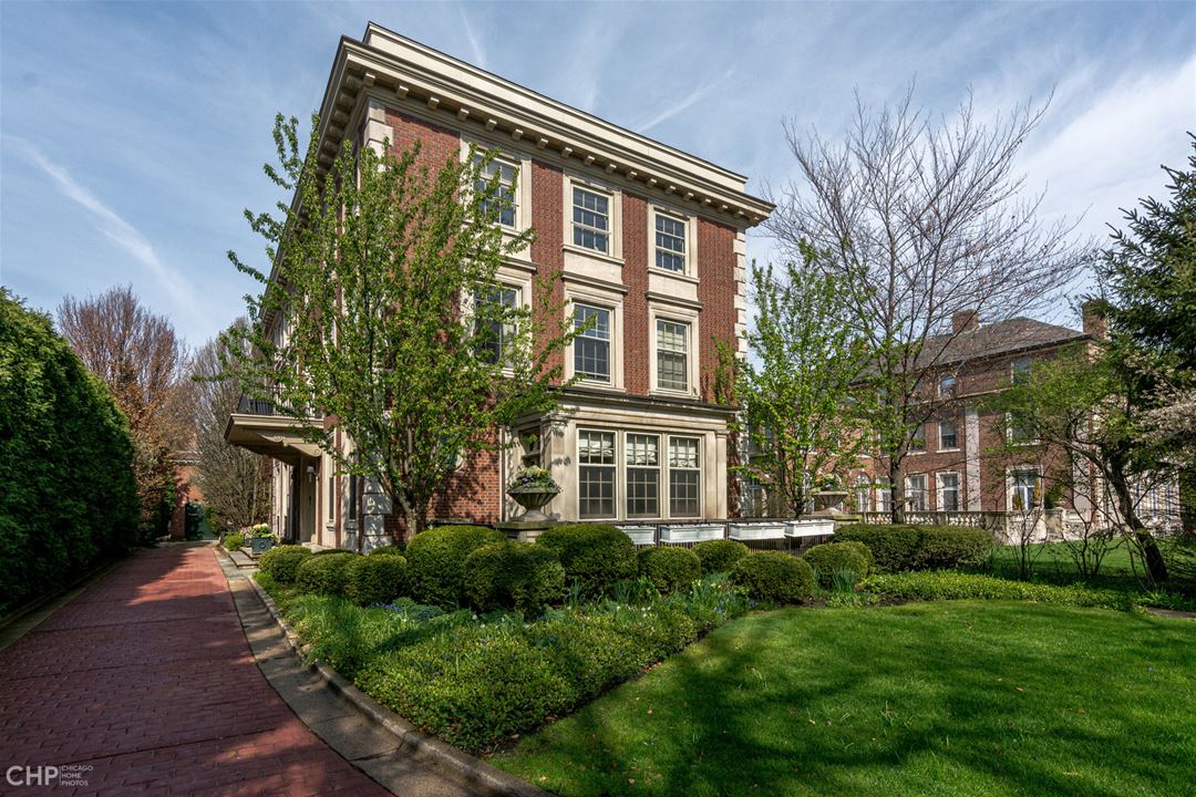 4930 S Woodlawn, Chicago, IL 60615 Kenwood