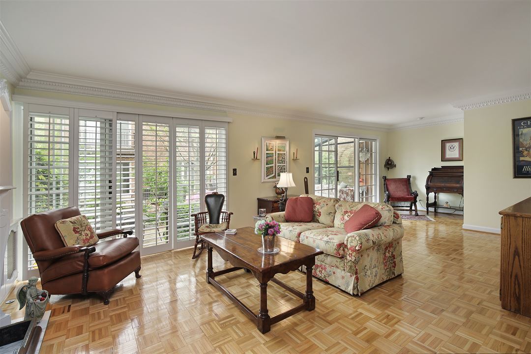 1 Landmark, Northfield, IL 60093