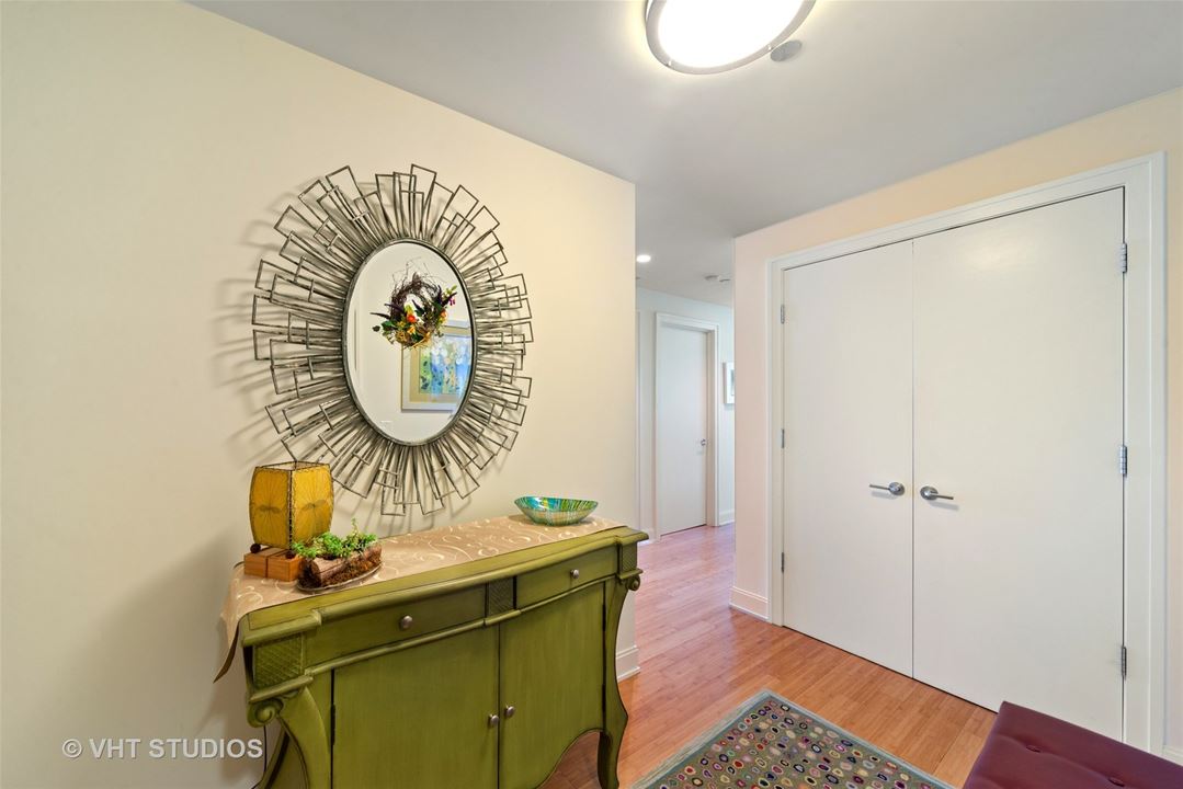 340 E Randolph, Unit 300, Chicago, IL 60601 New Eastside