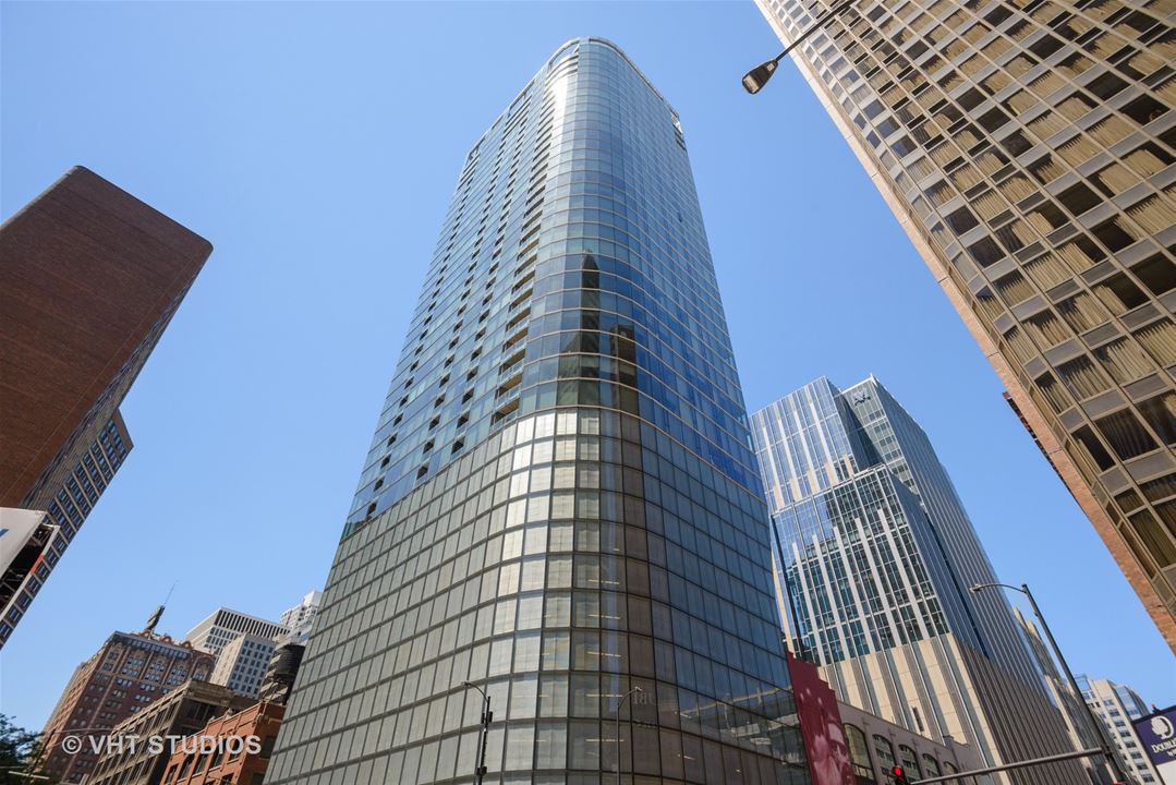 600 N Fairbanks, Unit PH3702, Chicago, IL 60611