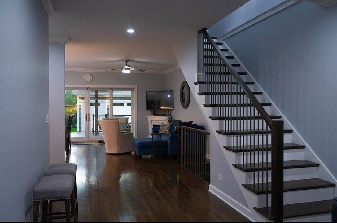 3 Bedroom Edgebrook homes in Chicago