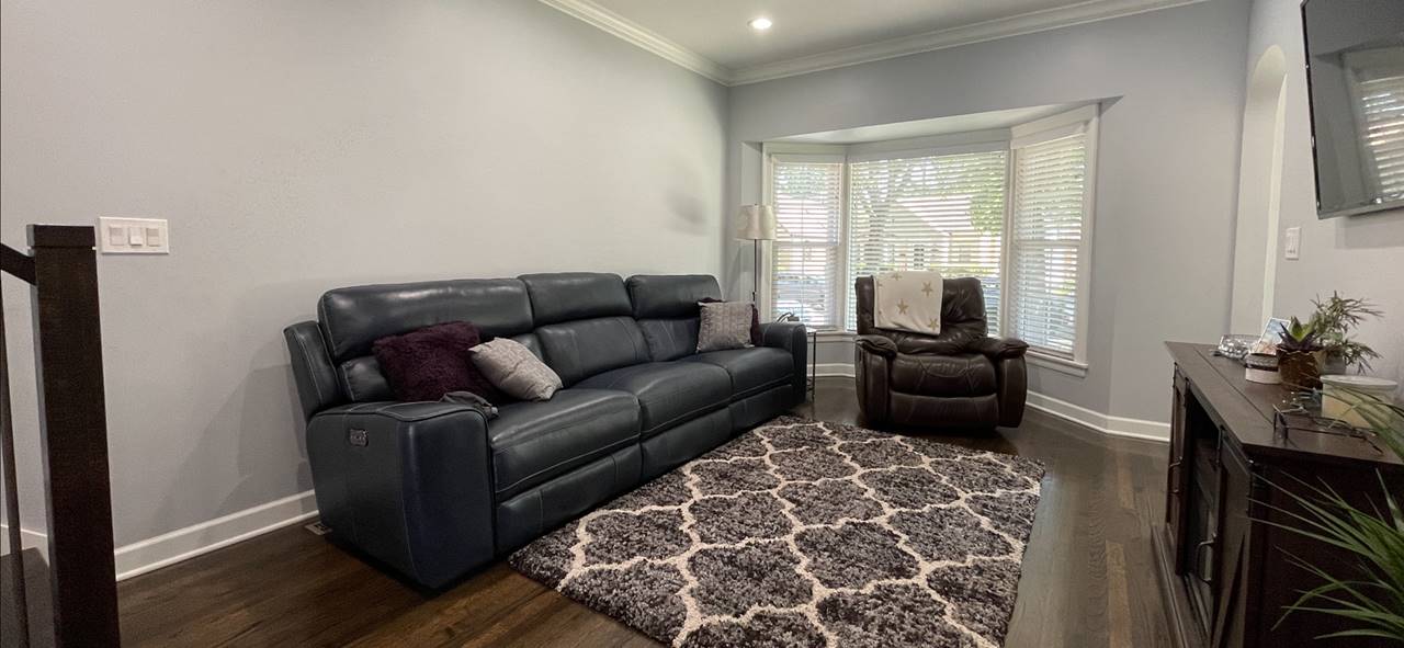 3 Bedroom Edgebrook homes in Chicago