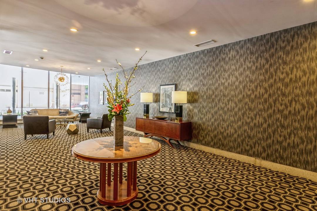 850 N Dewitt, Apt 12G, Chicago, IL 60611 Streeterville