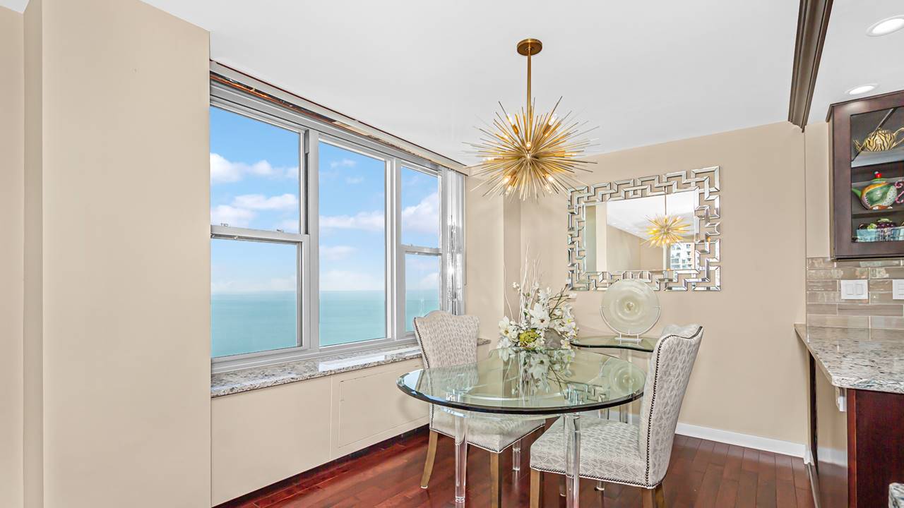 400 E Randolph, Unit 3310, Chicago, IL 60601 New Eastside