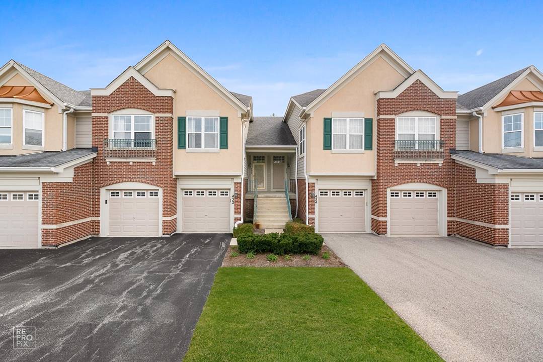 452 Pine Lake, Vernon Hills, IL 60061