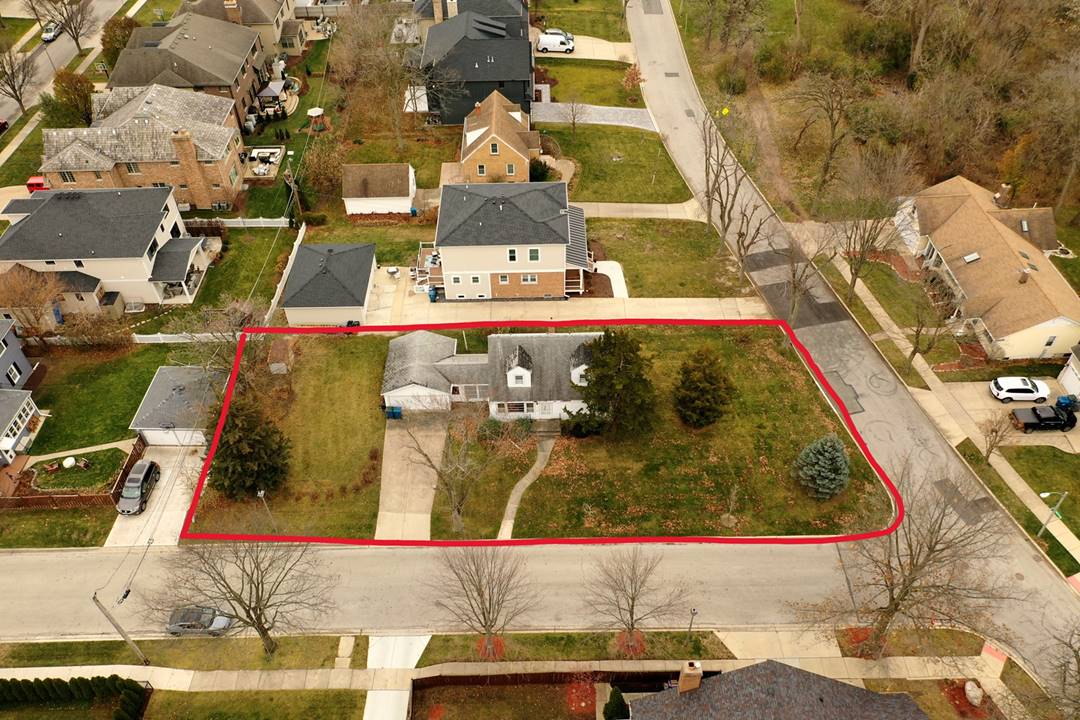 476 W Vallette, Elmhurst, IL 60126