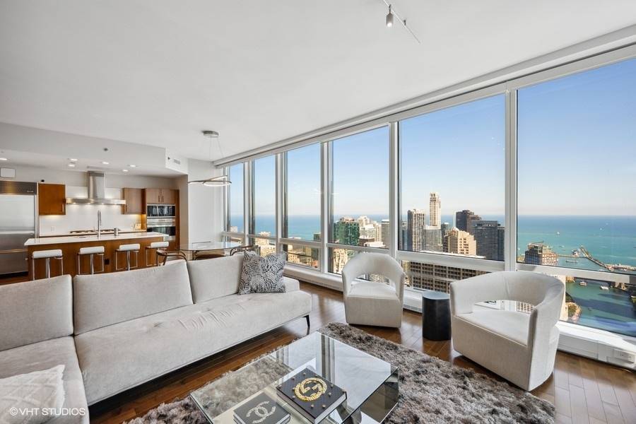 1 Bedroom rentals at 401 N Wabash in Chicago