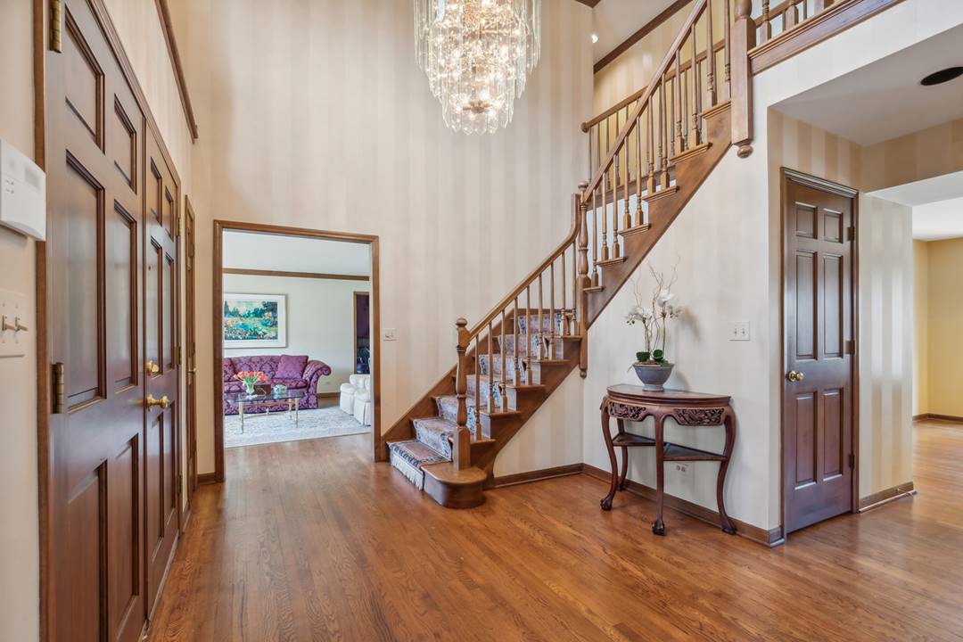 71 N Ridge, Lake Forest, IL 60045