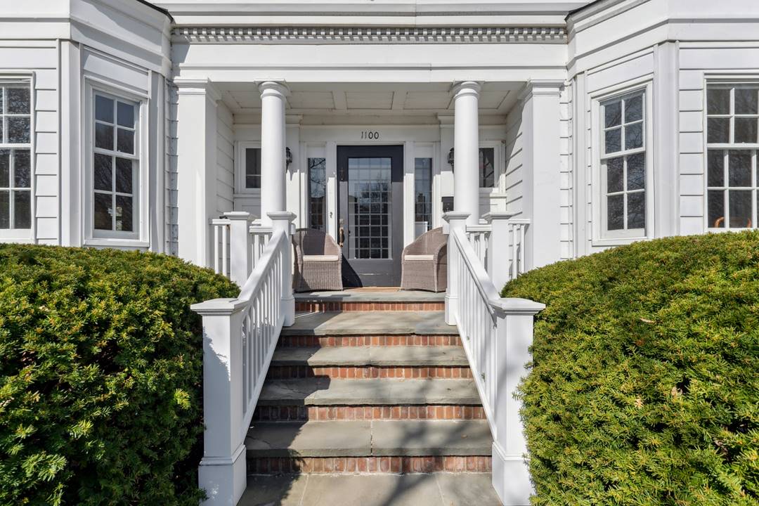 1100 Greenwood, Wilmette, IL 60091