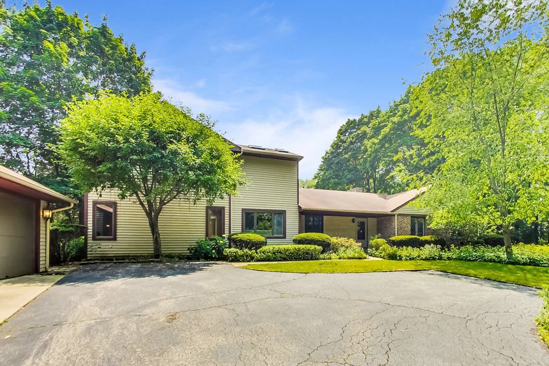 869 Gage, Lake Forest, IL 60045