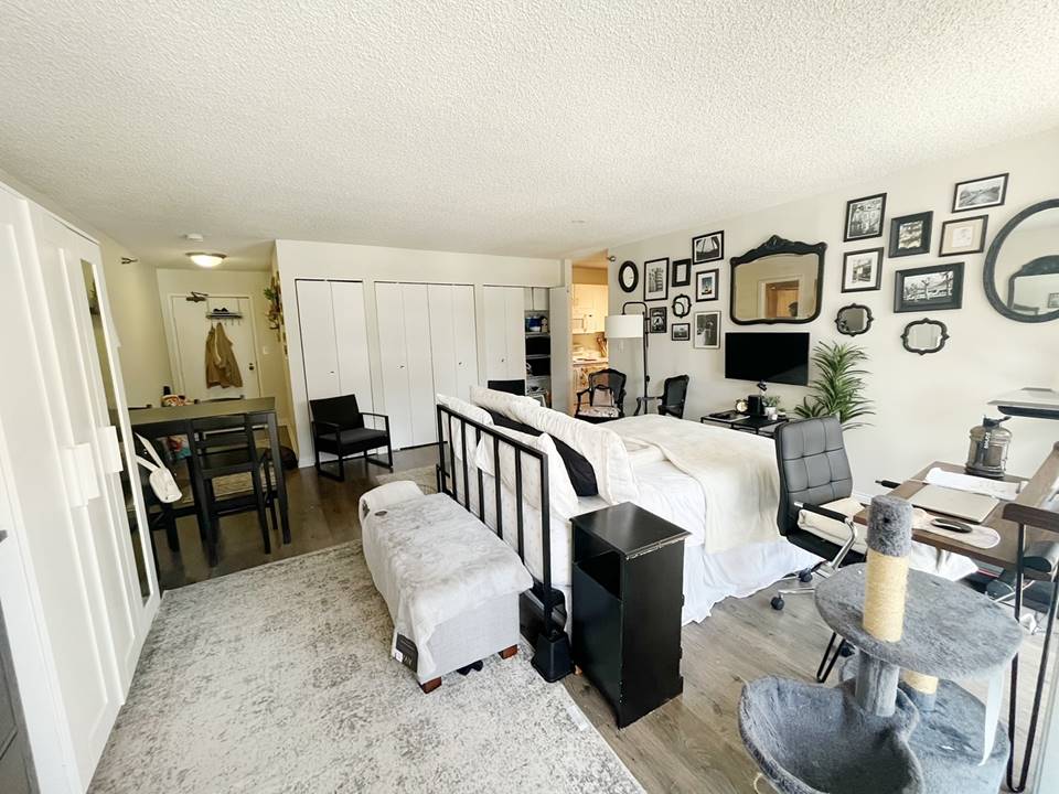 33 W Delaware, Apt 7E, Chicago, IL 60610 Near North