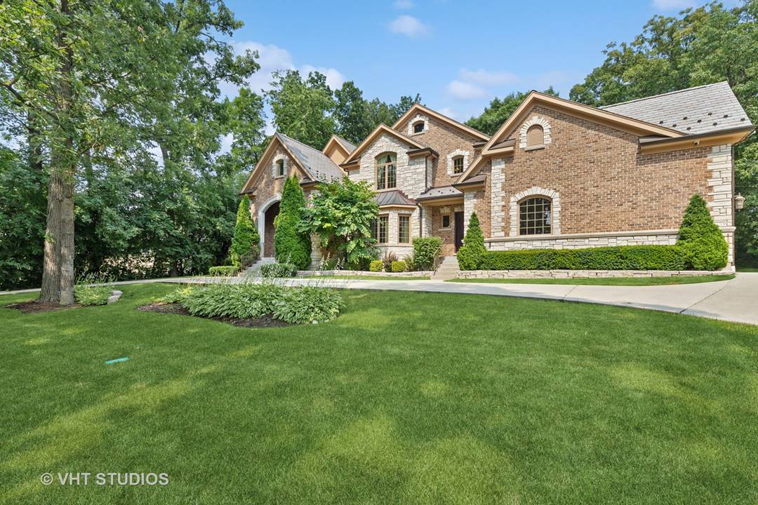 1925 Wedgewood, Lake Forest, IL 60045