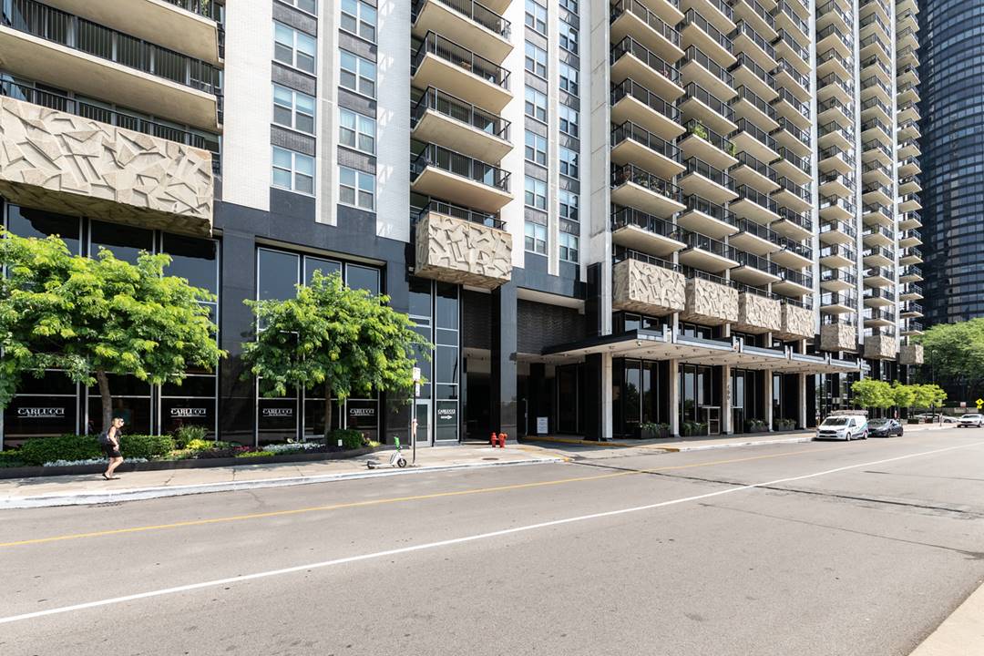 400 E Randolph, Unit 1815, Chicago, IL 60601 New Eastside