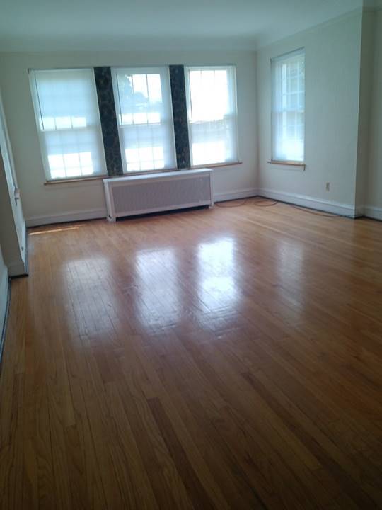 1654 E 86th, Apt 2, Chicago, IL 60617 Stony Island Park