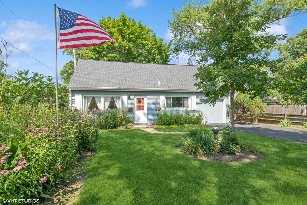 1002 Ridge, Highland Park, IL 60035