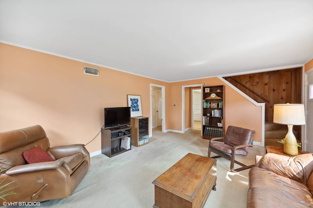 1002 Ridge, Highland Park, IL 60035