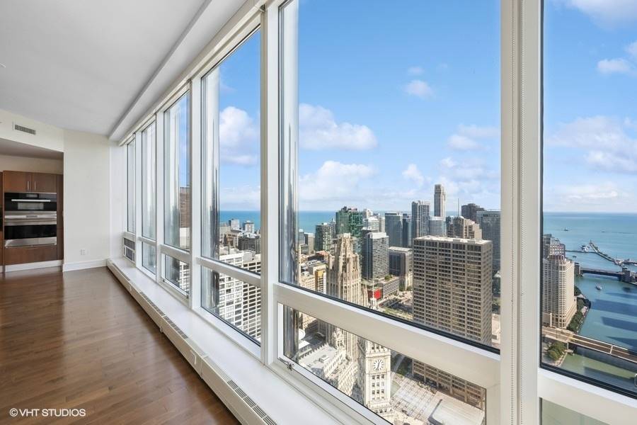 1 Bedroom rentals at 401 N Wabash in Chicago