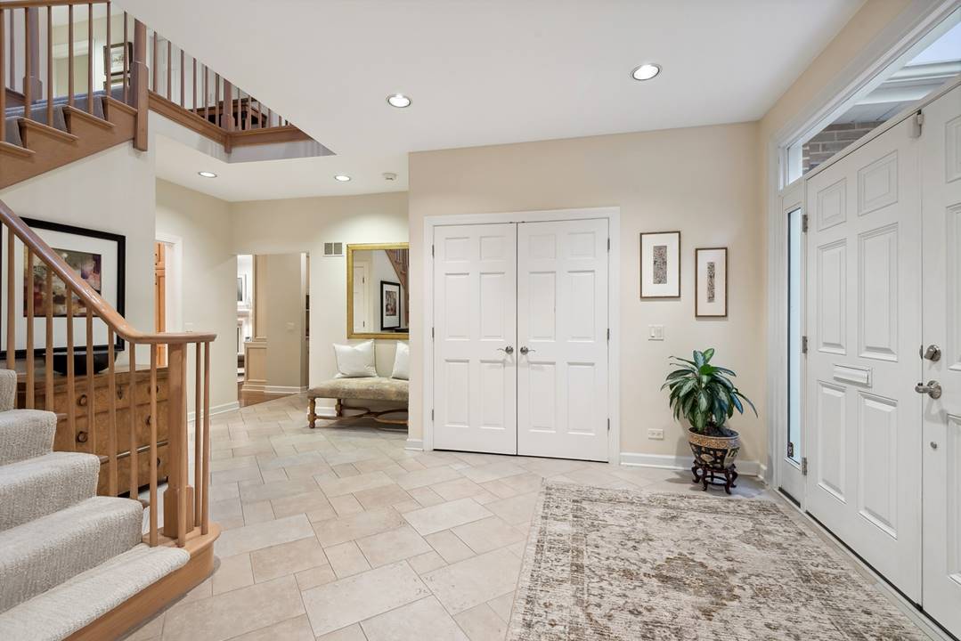 2319 Thornwood, Wilmette, IL 60091