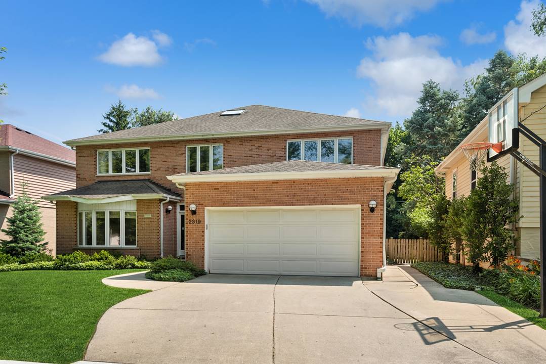 2319 Thornwood, Wilmette, IL 60091