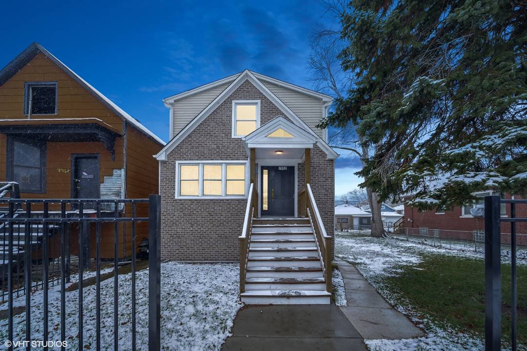 7952 S Colfax, Chicago, IL 60617 - South Chicago