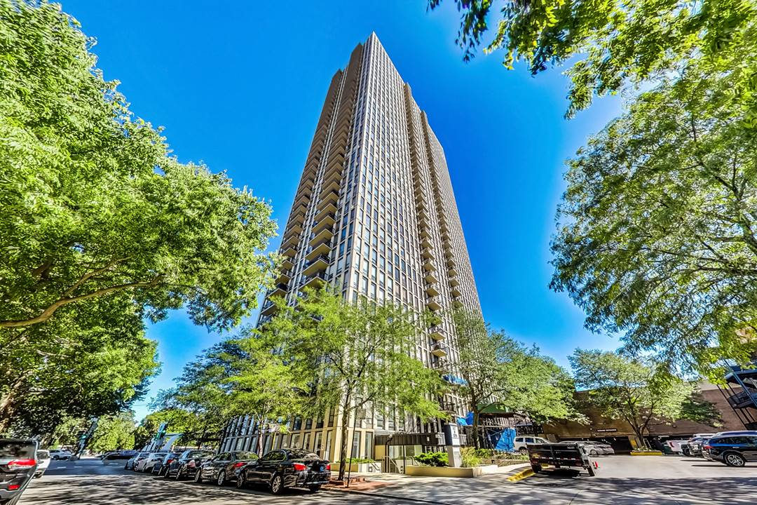 1660 N Lasalle, Apt 1609, Chicago, IL 60614 - Lincoln Park