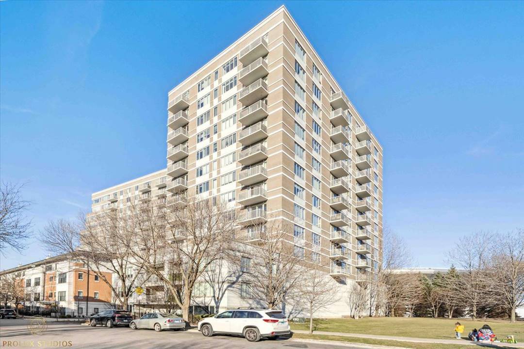 1515 S Loop W