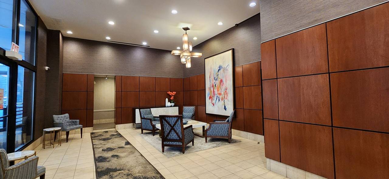 233 E Erie, Unit 1402, Chicago, IL 60611 - Streeterville