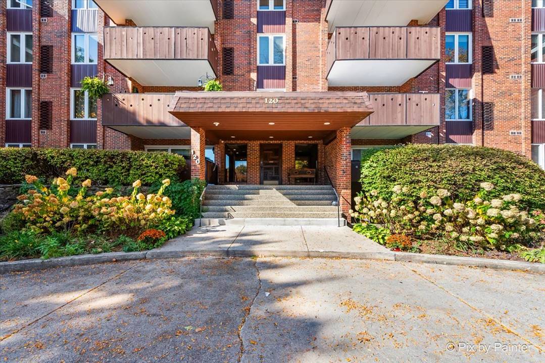 120 S Spruce, Unit 202A, Wood Dale, IL 60191