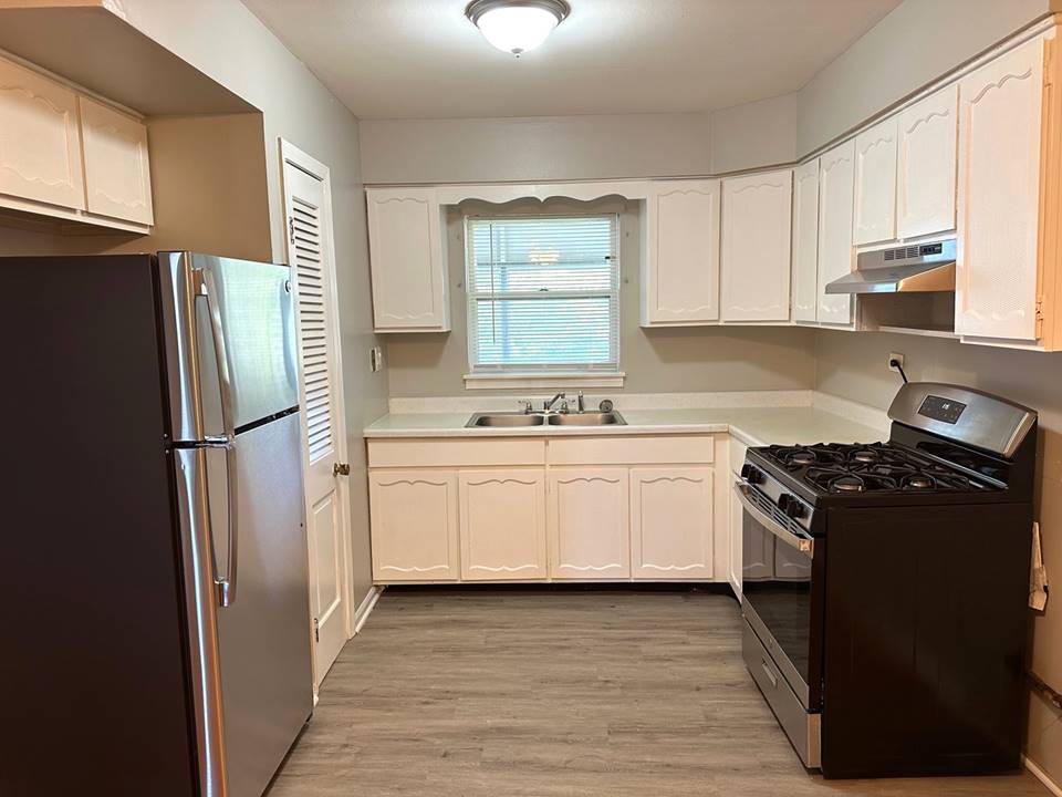 5629 St Charles, Apt 206, Berkeley, IL 60163