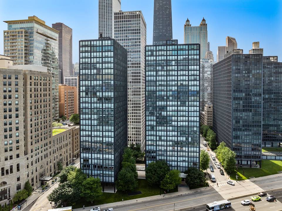 880 N Lake Shore, Apt 12GH, Chicago, IL 60611 - Streeterville