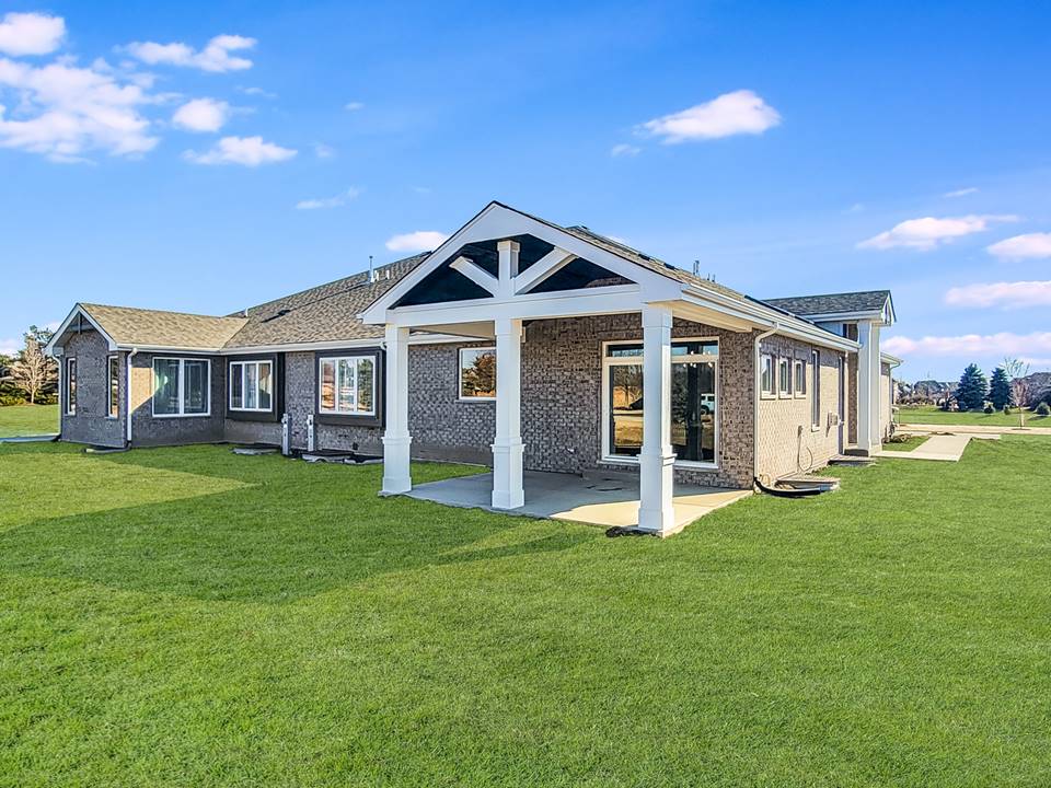 11668 Misty Creek, Frankfort, IL 60423