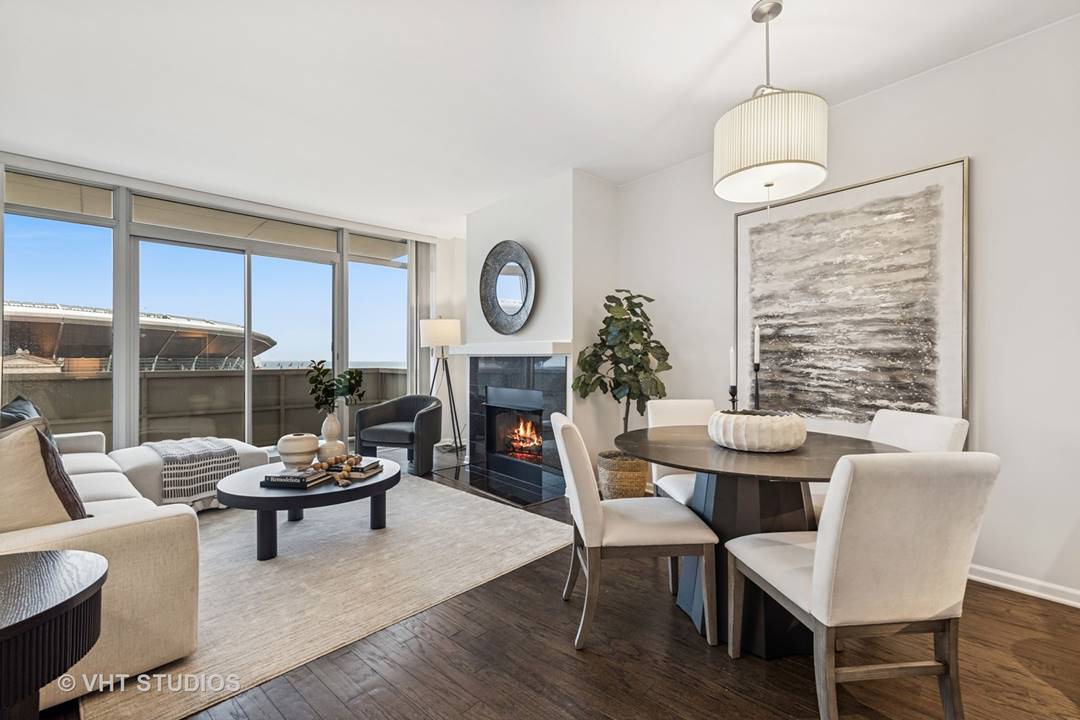 1515 S Loop W