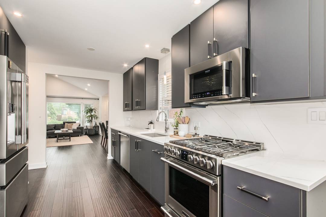 900 Rowe, Park Ridge, IL 60068