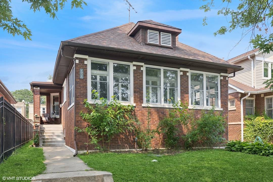 4928 N Central Park, Chicago, IL 60625 - Albany Park