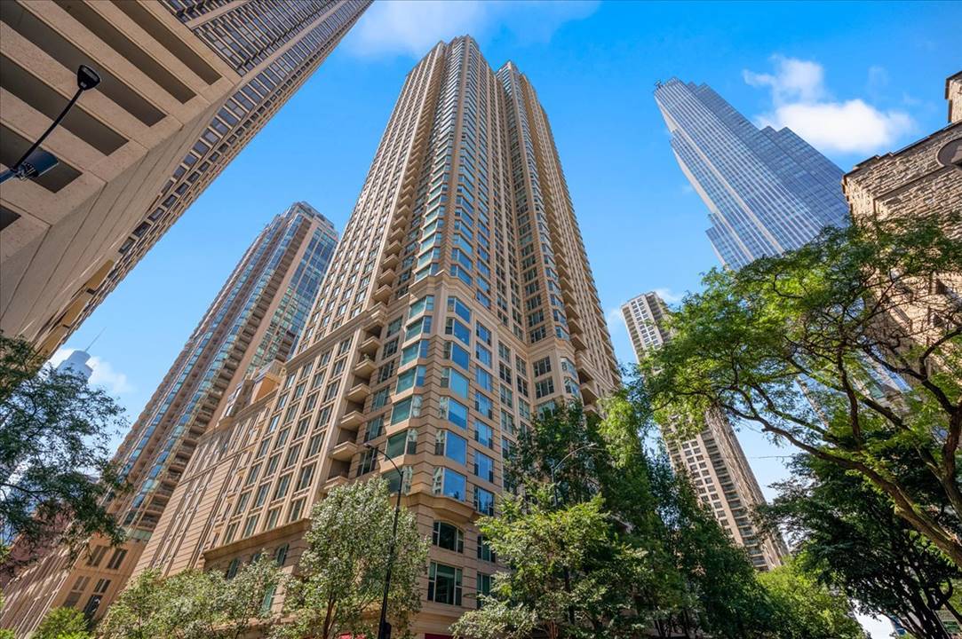 Unit 605 25 E Superior, Unit 605, Chicago, IL 60611 - River North