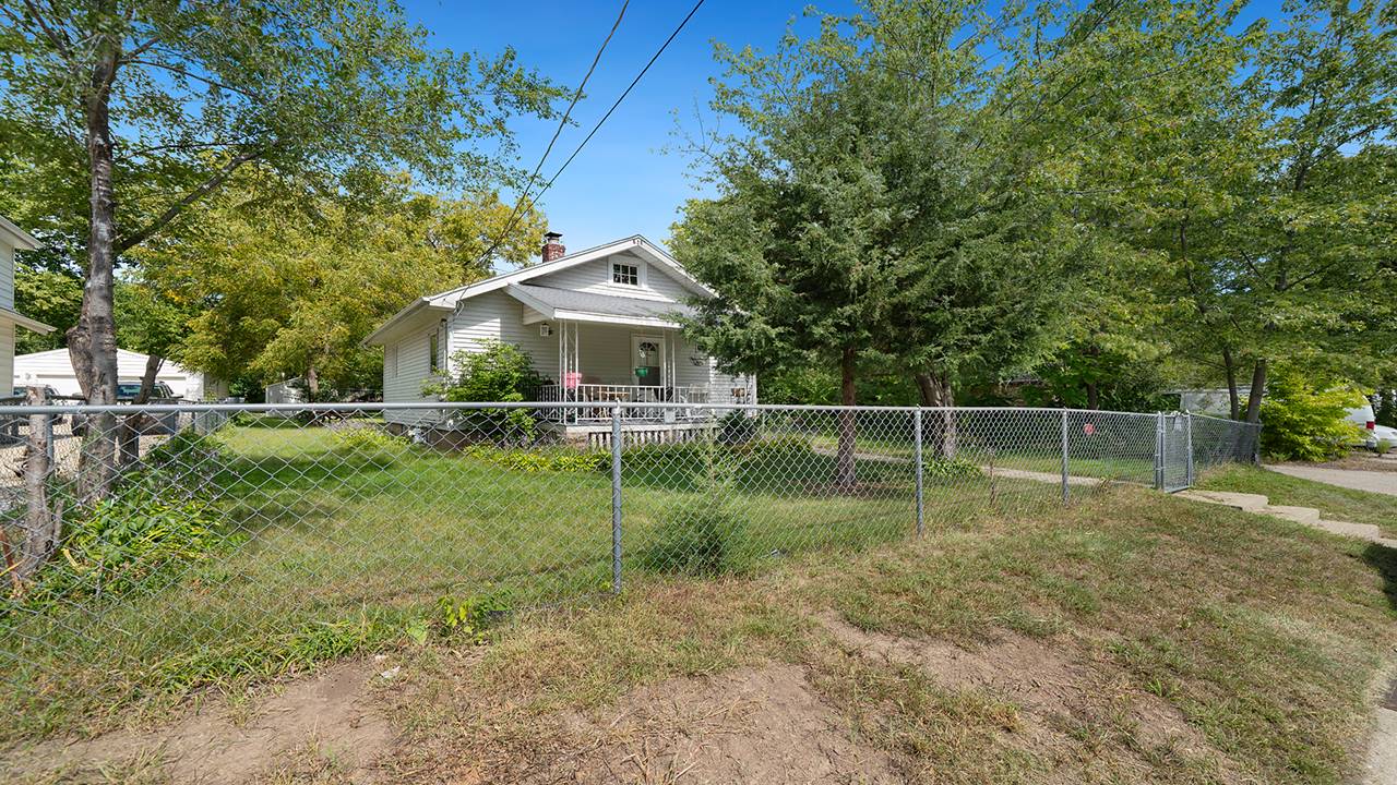 618 Sawyer, Rockford, IL 61109