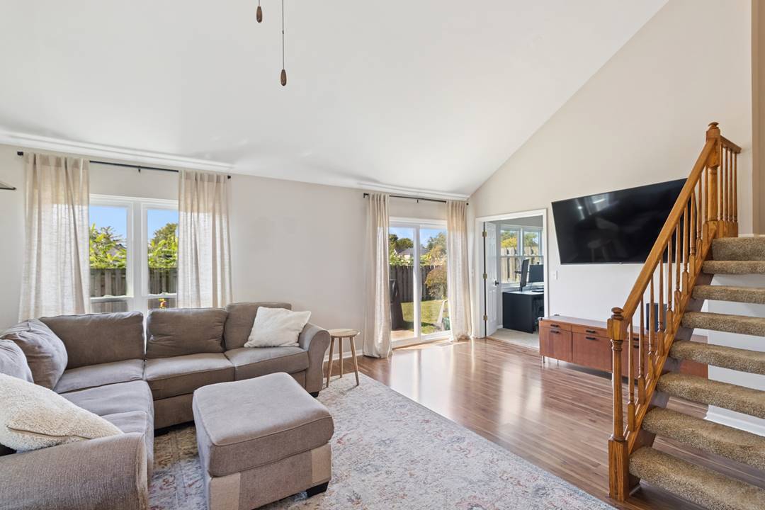 3926 Newport, Unit 51C1, Arlington Heights, IL 60004