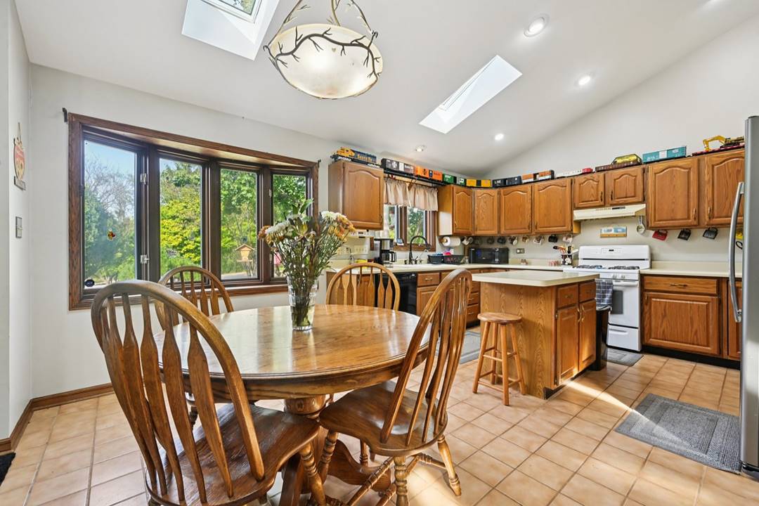 20651 Ridgeview, Marengo, IL 60152