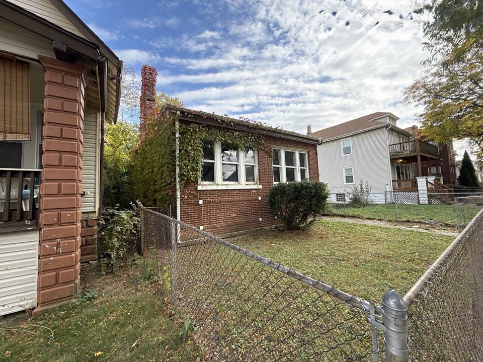 10721 S Prairie, Chicago, IL 60628 - Roseland