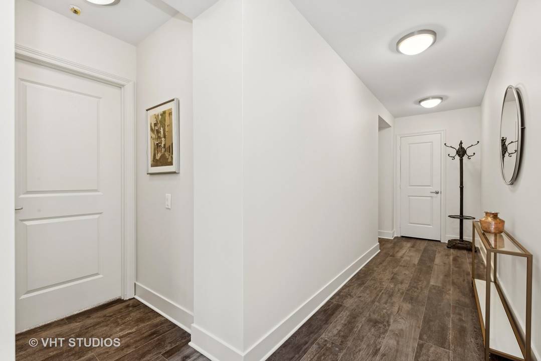 55 E Erie, Unit 1804, Chicago, IL 60611 - River North