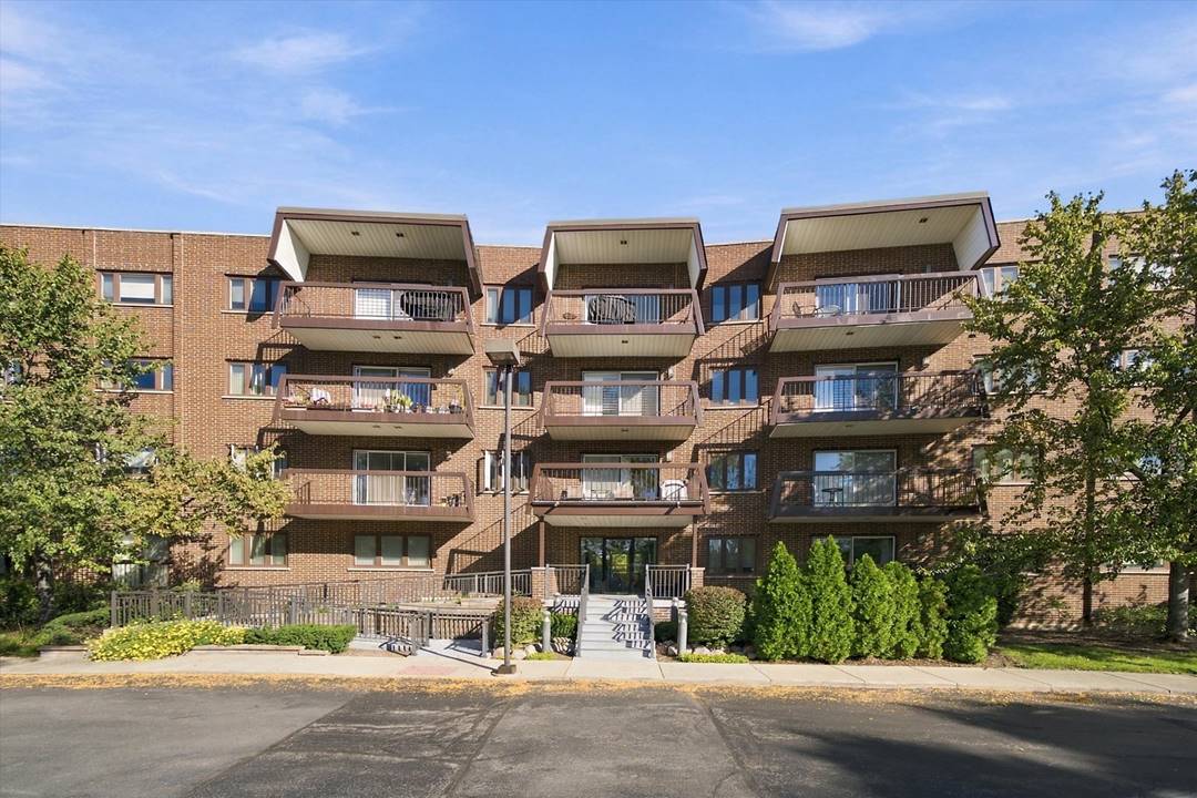 Unit Sortation 350 E Dundee, Unit 110, Buffalo Grove, IL 60089