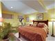 2131 W Cortland, Chicago, IL 60647