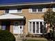 8943 Robin Unit B, Des Plaines, IL 60016