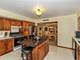 934 Stonehaven, Elgin, IL 60124