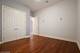 550 W Oakdale, Chicago, IL 60657