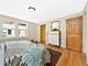 228 S Maple Unit A, Oak Park, IL 60302