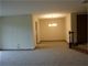 880 Cross Creek Unit BB4, Roselle, IL 60172